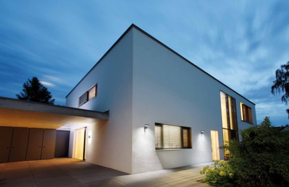 Aussenbeleuchtung bei EMG Elektro-Montagen Geiseltal GmbH in Braunsbedra