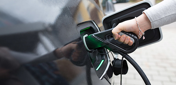 Elektro­mobilität bei EMG Elektro-Montagen Geiseltal GmbH in Braunsbedra