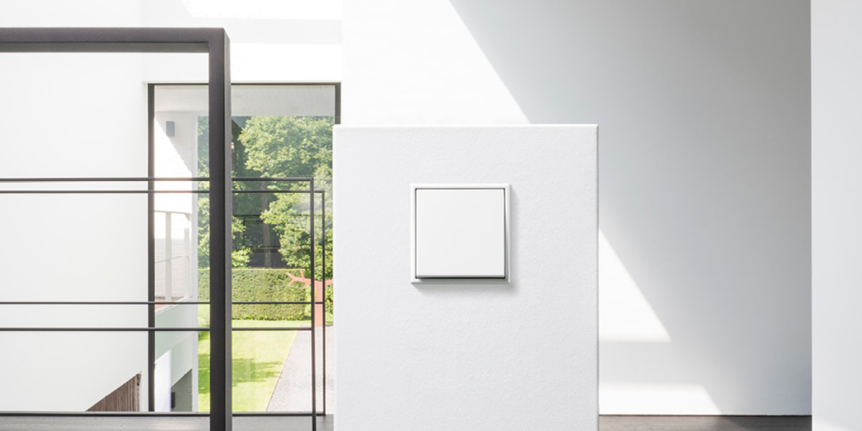 JUNG Schalterprogramme bei EMG Elektro-Montagen Geiseltal GmbH in Braunsbedra