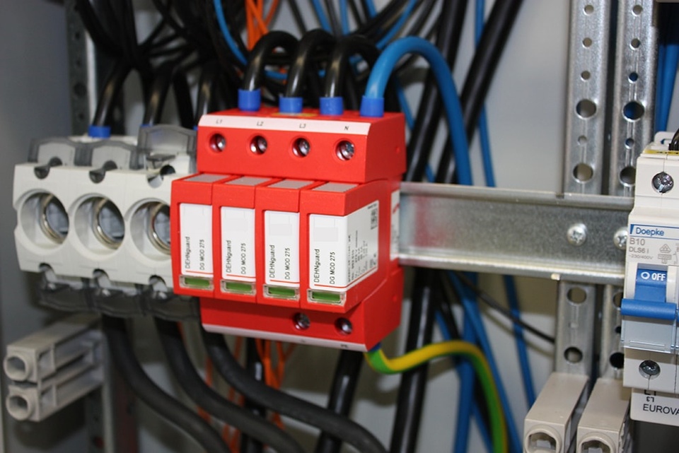 U berspannungsschutz bei EMG Elektro-Montagen Geiseltal GmbH in Braunsbedra